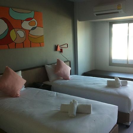 Chalong Sea Breeze Hotell Eksteriør bilde