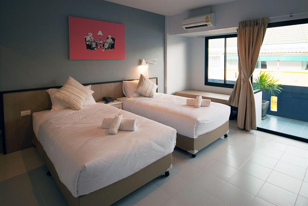 Chalong Sea Breeze Hotell Eksteriør bilde