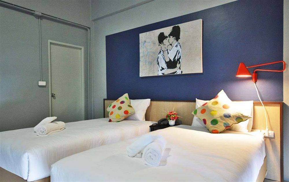 Chalong Sea Breeze Hotell Eksteriør bilde