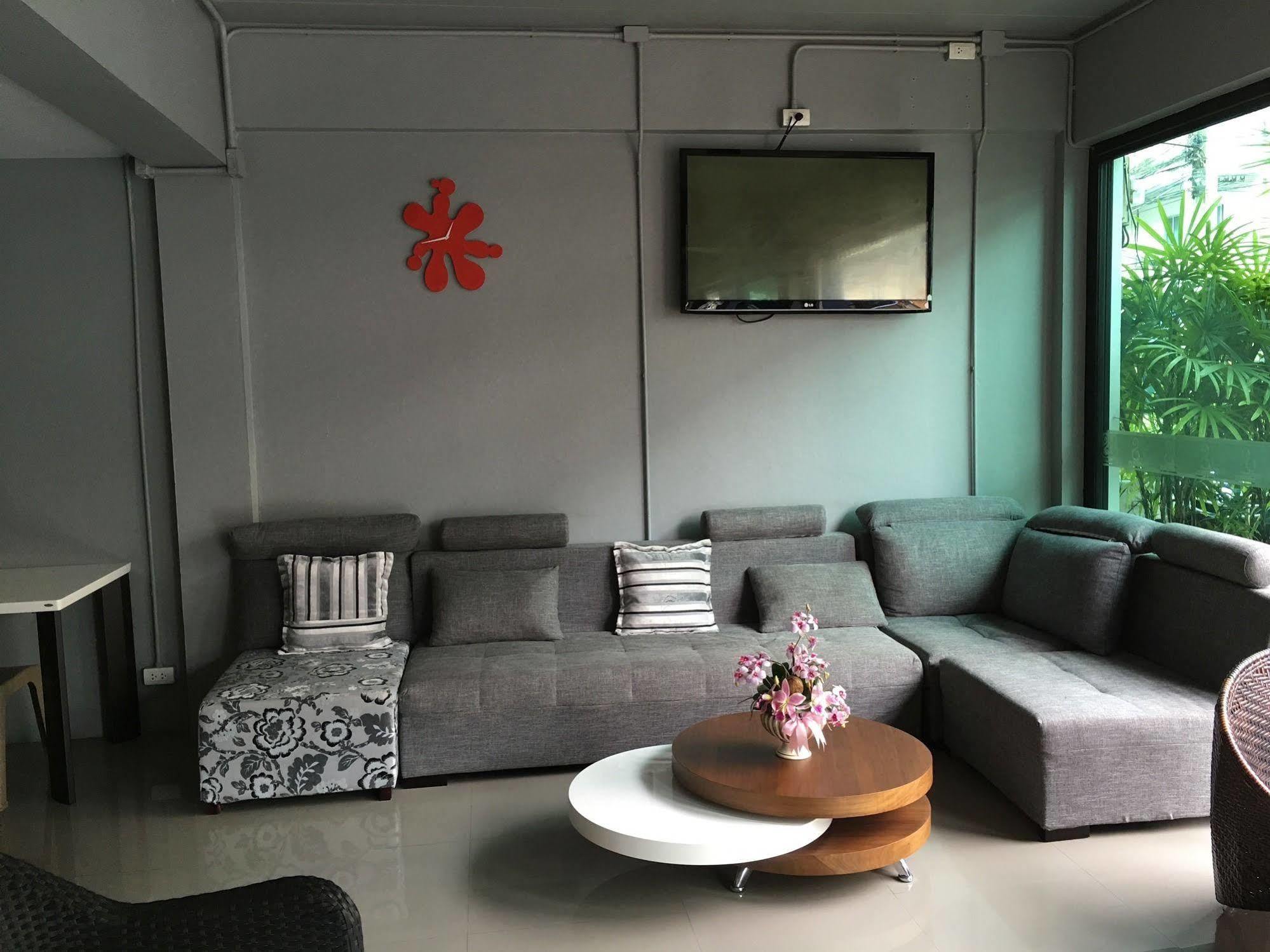 Chalong Sea Breeze Hotell Eksteriør bilde